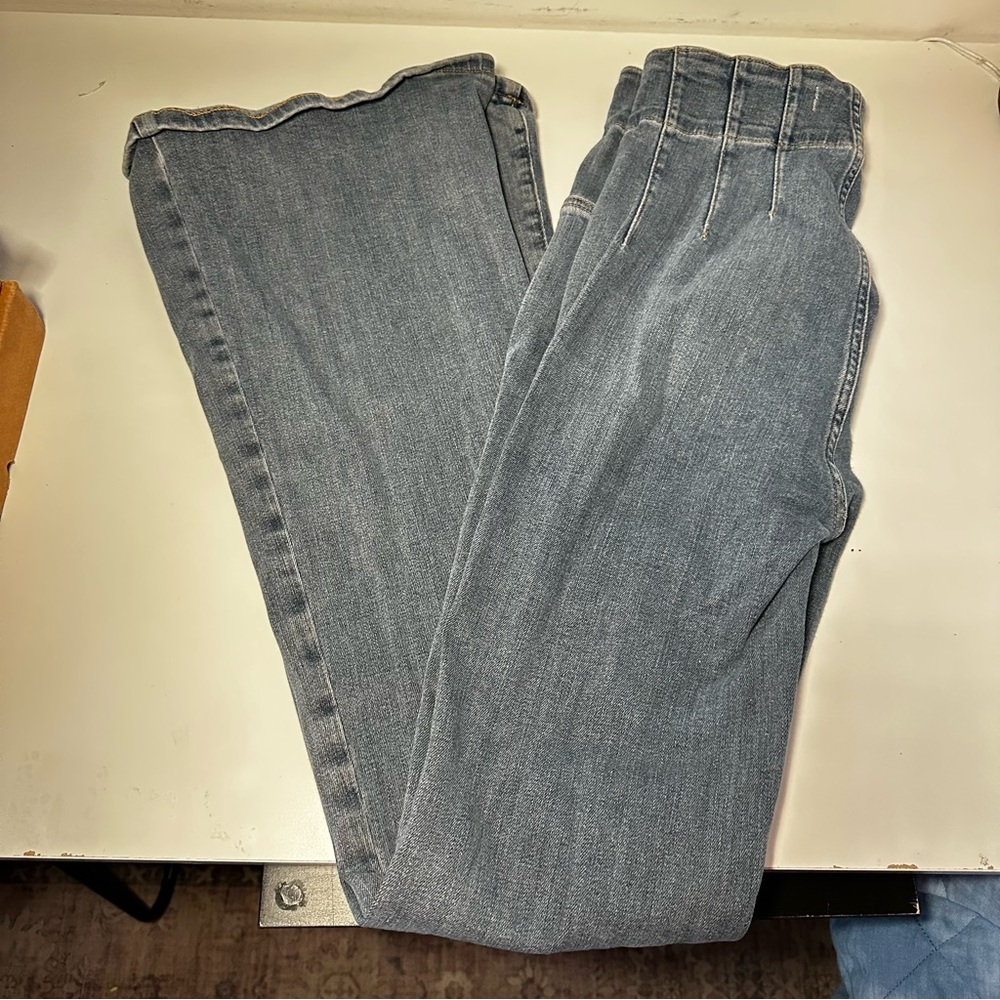 We The Free Jayde Super High-Rise Flare Jeans | Size 28 - Picture 8 of 10